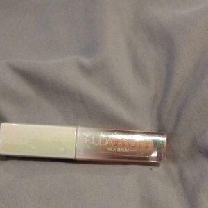 HUDA BEAUTY Silk Balm in Soft Pink